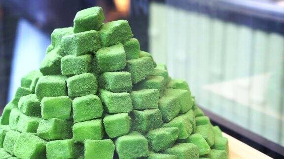 日本甜品绿茶粉糖果堆