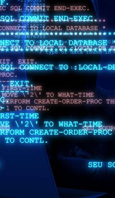 垂直视频4K动画-黑客代码运行下来的电脑屏幕终端