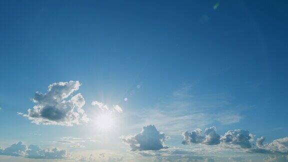 金桔日落天空云景戏剧性的日落夏天的天空间隔拍摄