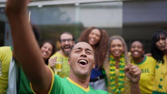 巴西体育迷一起自拍