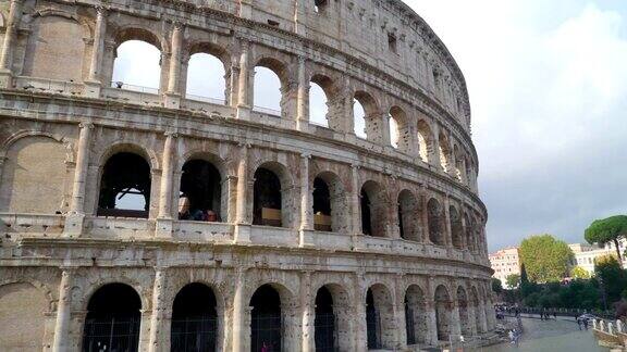 罗马城中历史悠久的斗兽场