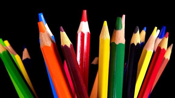 学校设备彩色铅笔