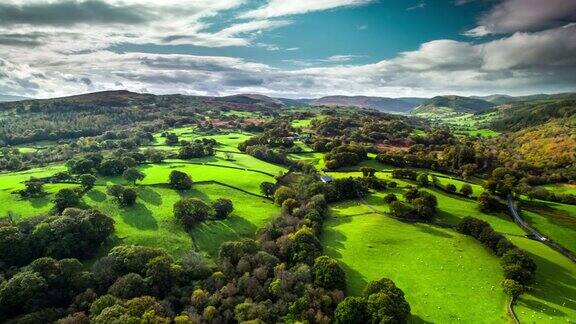 航拍:英国威尔士的田园风光