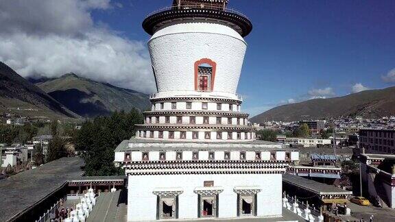 西藏塔的实时鸟瞰图