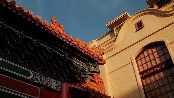 以天空为背景的中国传统建筑元素一览无余移动相机futage