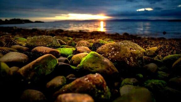 挪威海面上的日落