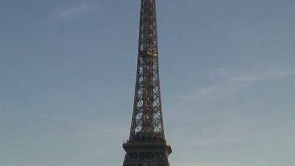 巴黎:埃菲尔铁塔放大
