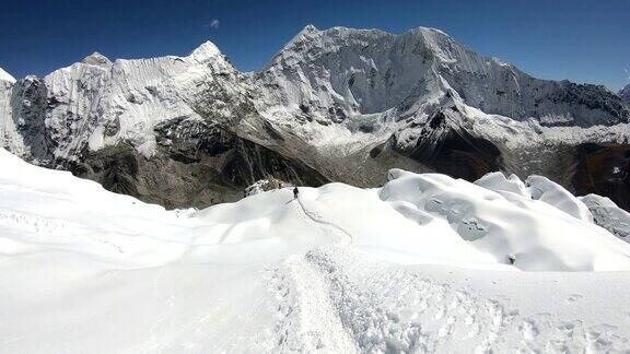 尼泊尔喜马拉雅山岛的顶峰