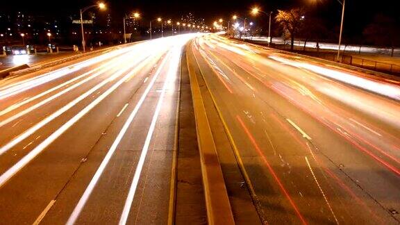 高速公路夜间交通