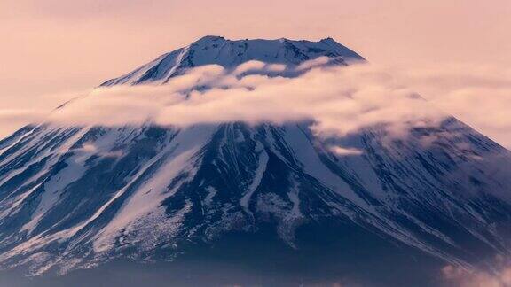 时间推移富士山的特写在日出早上日本