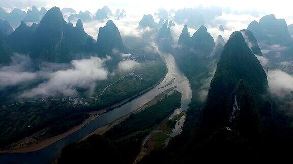 航拍桂林漓江风景