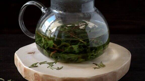 玻璃茶壶热茶中国传统茶道