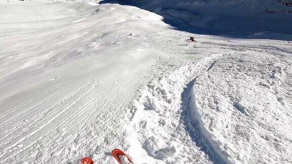 在意大利阿尔卑斯山极限滑雪