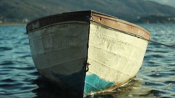 马其顿奥赫里德一艘小渔船的特写镜头