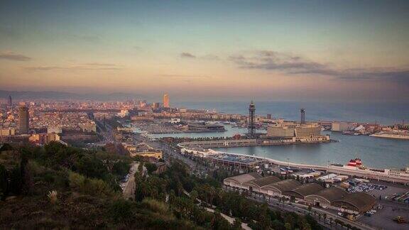 从上面看巴塞罗那港的昼夜时间流逝