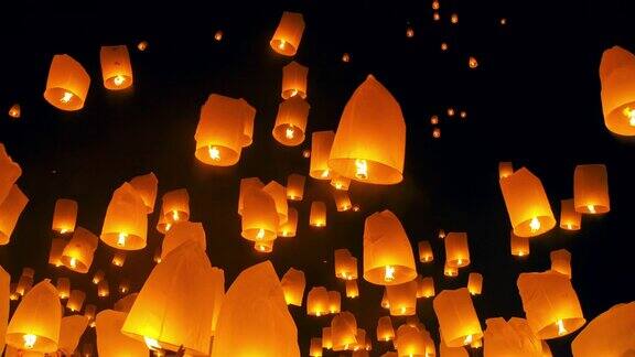 LoiKrathong传统节日的SLOMO天灯