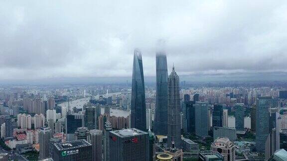 中国上海现代化的城市摩天大楼