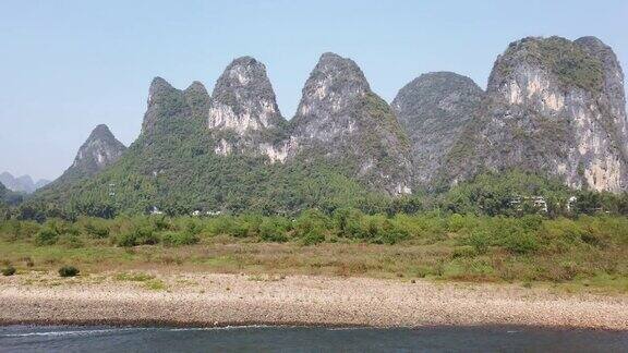 漓江游览中国的石灰岩喀斯特山景观