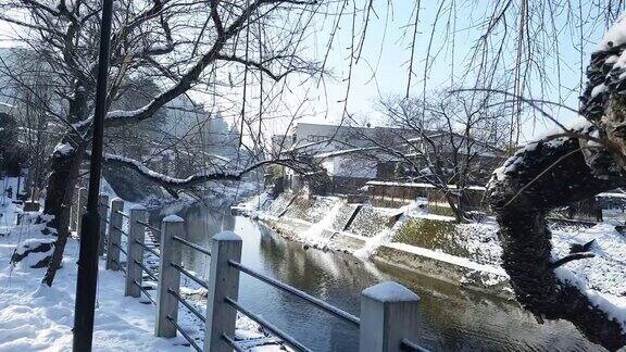 日本高山村的雪