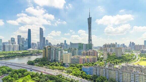 天梯HAWS广州金融区与移动的云在白天的时间中国广东省广州市