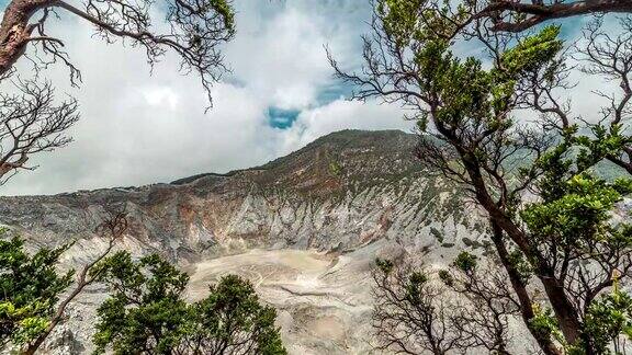 印度尼西亚西万隆伦邦火山裂口全高清三层流印度尼西亚