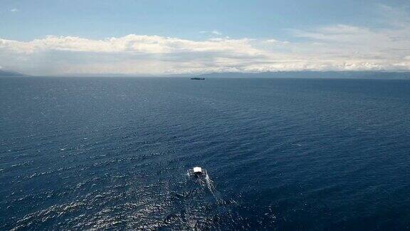 海上摩托艇鸟瞰图菲律宾宿雾岛