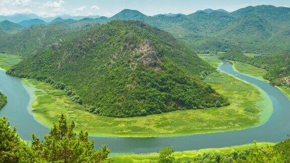 黑山斯卡达湖国家公园里耶卡克诺耶维卡河的绿山和峡谷间隔拍摄4k