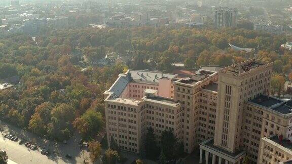 哈尔科夫舍甫琴科公园Karazin大学的照片