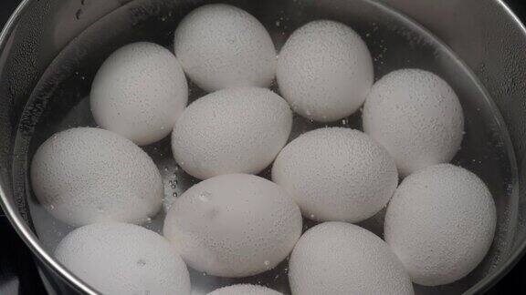 用不锈钢锅煮白鸡蛋