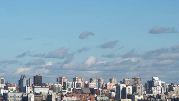 延时摄影：俄罗斯西伯利亚城市与云景