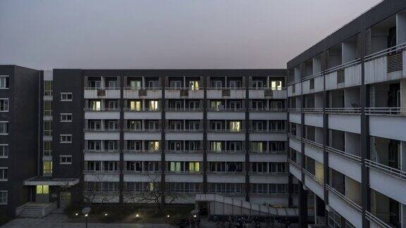 MSHA网格公寓在北京白天到晚上的过渡