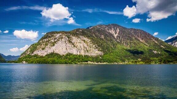 阿尔卑斯山的哈尔斯塔特和山湖4k时间间隔