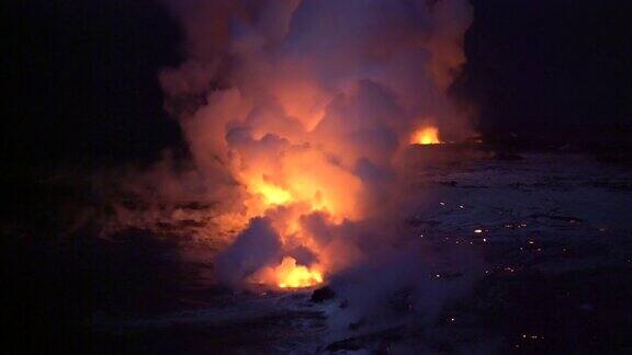 夏威夷活火山冒泡熔岩