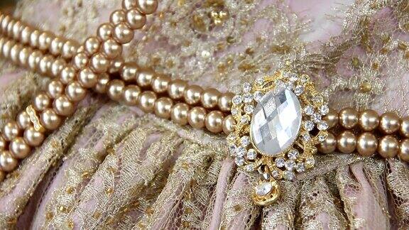 皮带钻石在泰国婚纱