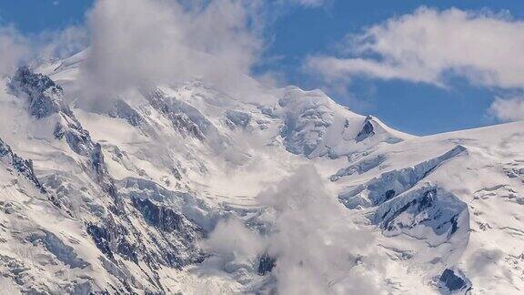 夏蒙尼峰勃朗峰云和冰川时光流逝
