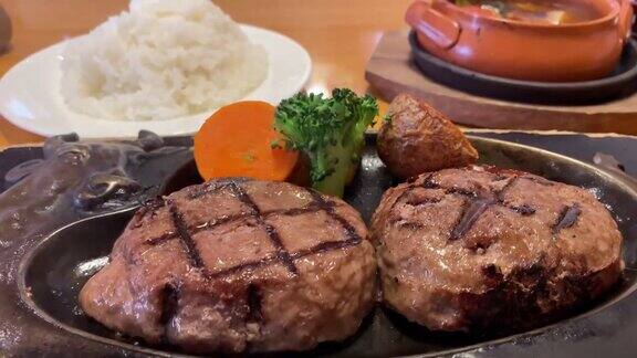 日本的汉堡牛排