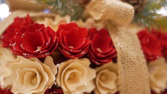 一盒多色玫瑰礼品花篮