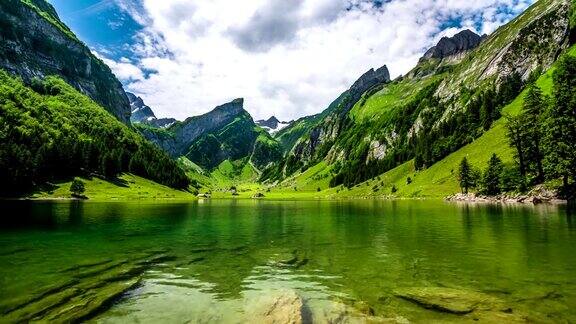 瑞士山脉和湖泊