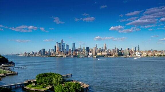 纽约市:哈德逊河对面的