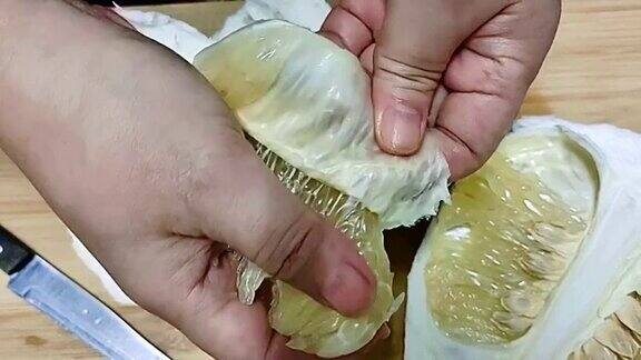 手剥柚子或柚子