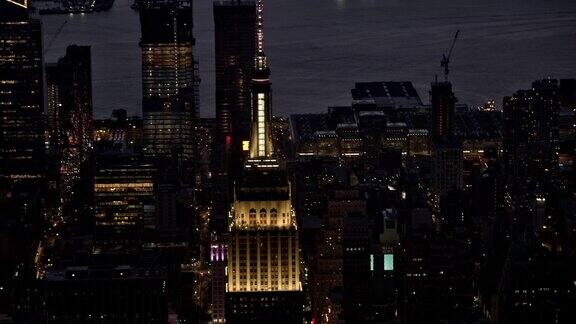 纽约曼哈顿的空中帝国大厦