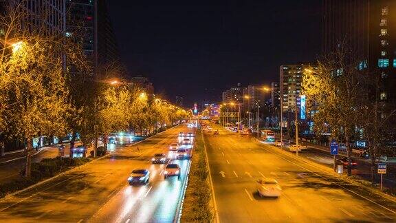 夜间交通流中快速移动车辆的延时摄影