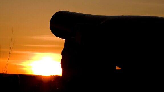日落中的葛底斯堡大炮