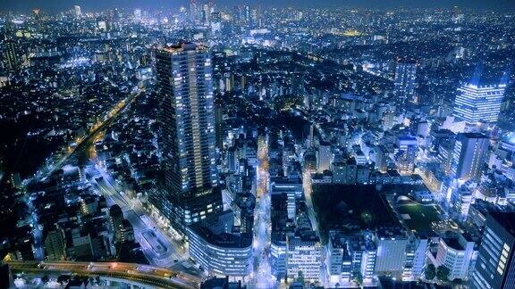 摩天大楼林立的城市夜景