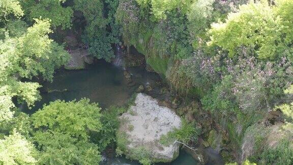 土耳其安塔利亚美丽的Kursunlu瀑布和自然公园