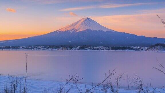 4k时间间隔日本冬季富士山的日出景象