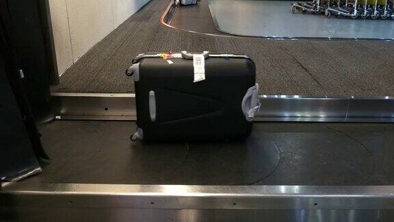 4K:机场行李传送带