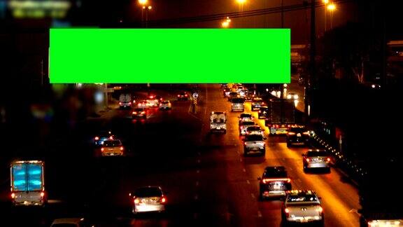 在曼谷的绿色屏幕广告牌