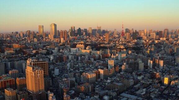 日落时分的东京市景