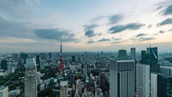 东京塔白天到夜晚的风景